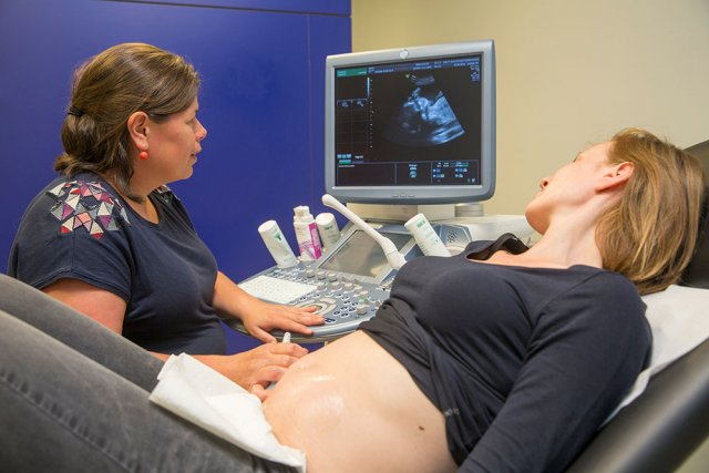 Prenatale consultatie bij een gynaecoloog