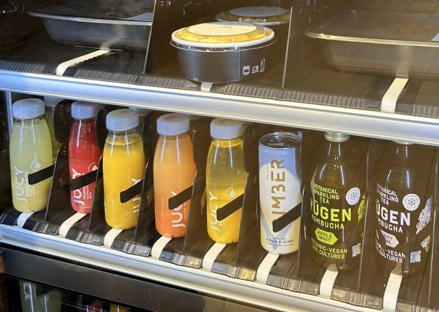Campus Sint-Augustinus opent versautomaat met gezonde en lokale maaltijden